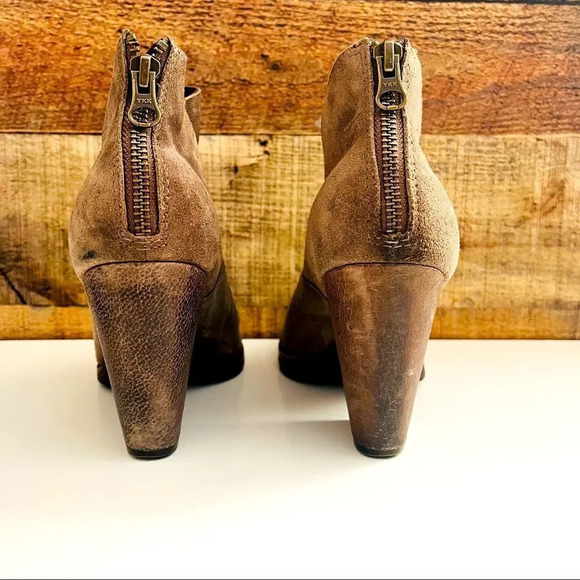 Korkease Castaneda In Castle Suede Bootie - Picture 6 of 10